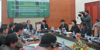 APFNet对“越南森林恢复与可持续管理能力建设示范项目”开展中期评估